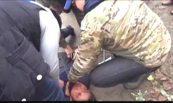 校車點離家近就不送了？8歲童沒出小區就被綁架