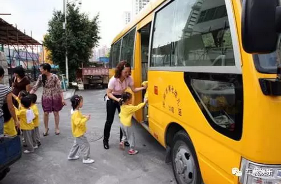 11名中韓兒童命喪車禍，血的教訓(xùn)何時才能避免？