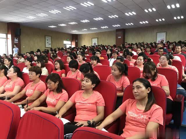 讓師德成為口碑—惠濟區江山路街道中心幼兒園開展師德培訓 讓師德成為口碑—惠濟區江山路街道中心幼兒園開展師德培訓