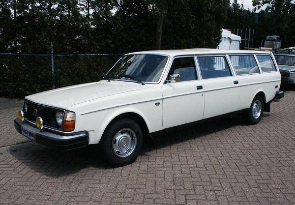 貴族學校專用校車！沃爾沃七座旅行轎車