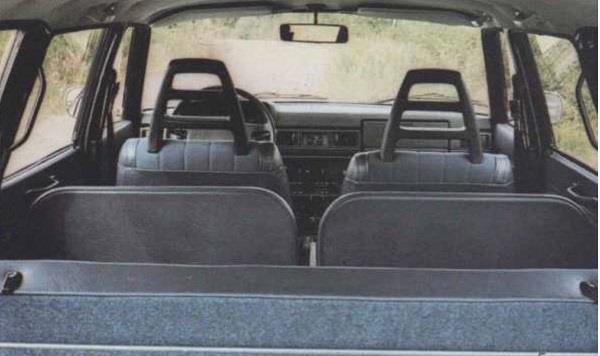 貴族學校專用校車！沃爾沃七座旅行轎車