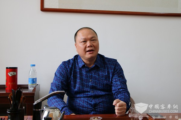 德耀集團的校車“生意經”：怎一個“安全”了得