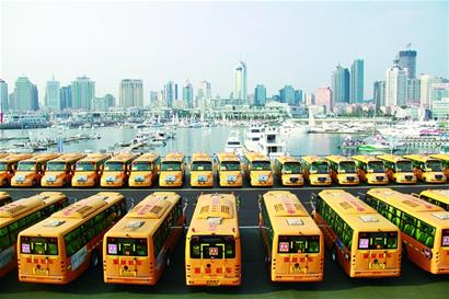 13萬城鄉(xiāng)學子坐上專業(yè)校車