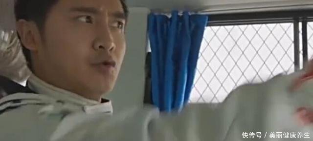 中國(guó)制造厲害了！國(guó)產(chǎn)校車暴力碰撞實(shí)驗(yàn)，家長(zhǎng)看完放心了