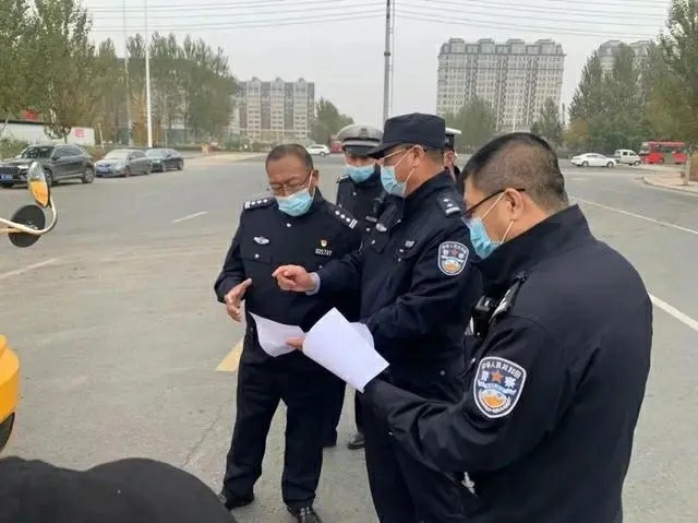 護航上學路 加好安全鎖雙城分局對全區校車進行集中“體檢” 護航上學路 加好安全鎖雙城分局對全區校車進行集中“體檢”