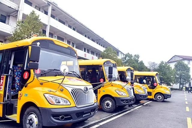 沅陵縣實現農村學校專用校車服務全覆蓋/ 沅陵縣實現農村學校專用校車服務全覆蓋