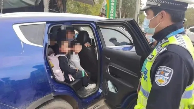 入企業,進學校 武漢交警多維度開展校車大治理 入企業,進學校 武漢交警多維度開展校車大治理