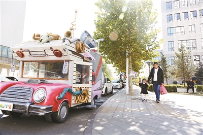 網(wǎng)上流傳感動眾網(wǎng)友“最萌校車”圖片