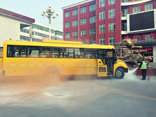 “袋鼠行動”全力護航校車安全——山西童華陽光校車公司舉辦“校車安全大講堂” “袋鼠行動”全力護航校車安全——山西童華陽光校車公司舉辦“校車安全大講堂”
