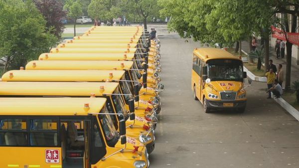宇通校車安全大講堂湖南常德開講/ 宇通校車安全大講堂湖南常德開講