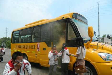 宇通公益活動之“袋鼠行動”