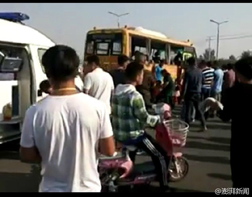 商丘一幼兒園校車發(fā)生車禍致6死28傷