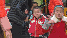 在農(nóng)村,校車已不僅僅是校車 在農(nóng)村,校車已不僅僅是校車