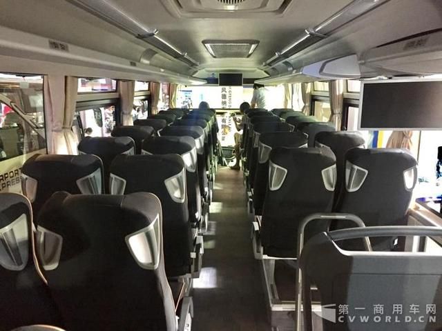 智能化與高端化產品亮相 宇通打響道路運輸第一槍 智能化與高端化產品亮相 宇通打響道路運輸第一槍