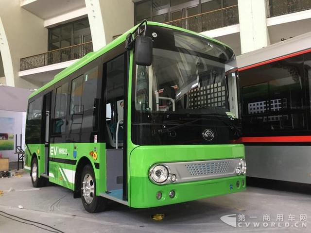 智能化與高端化產品亮相 宇通打響道路運輸第一槍 智能化與高端化產品亮相 宇通打響道路運輸第一槍