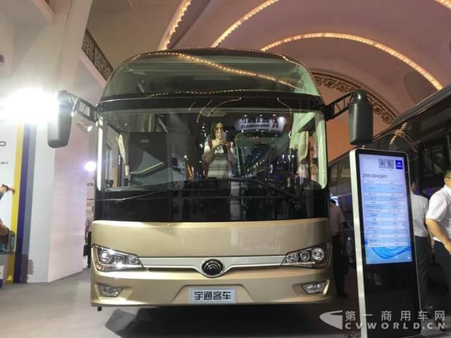 智能化與高端化產品亮相 宇通打響道路運輸第一槍 智能化與高端化產品亮相 宇通打響道路運輸第一槍