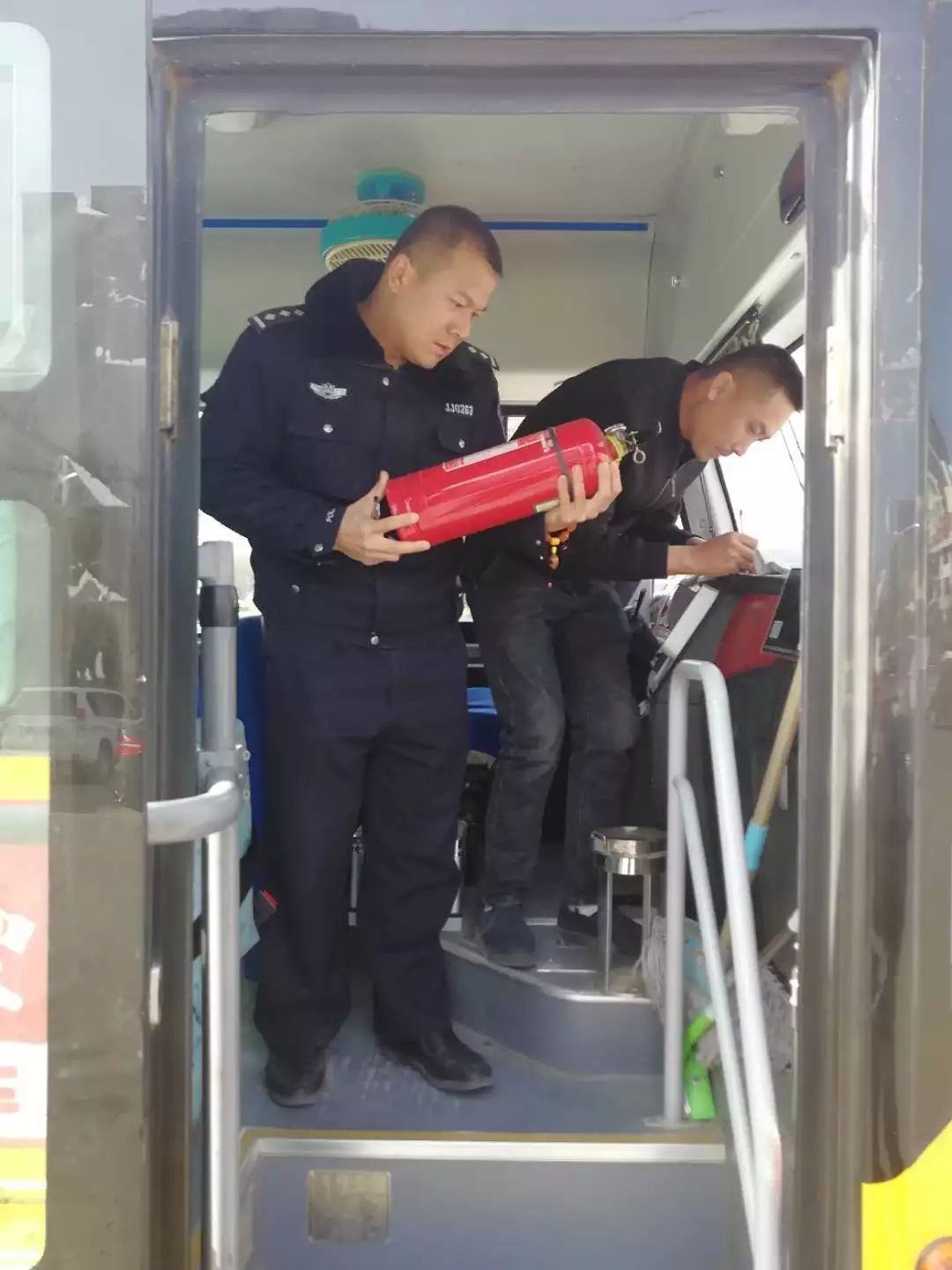 安暢行動|一大隊多措并舉加大校園校車交通安全管理 安暢行動|一大隊多措并舉加大校園校車交通安全管理