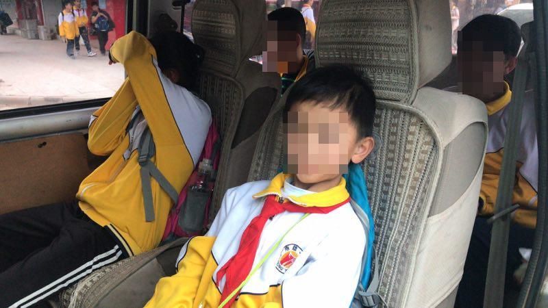 南雄查獲一輛“黑校車”，駕駛員被罰2萬元！