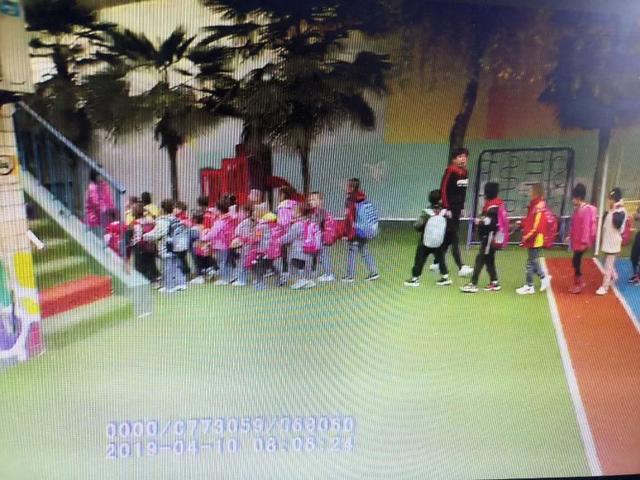 臨渭交警保豐中隊(duì)嚴(yán)查校車安全隱患確保師生安全入校