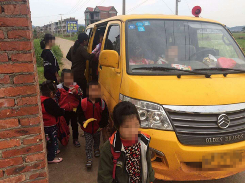 臨川交警開出萬元罰單打擊黑校車/ 微信圖片_20190507164240