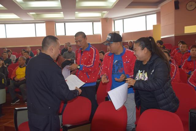 增強(qiáng)交通意識(shí) 筑牢學(xué)校安全防線