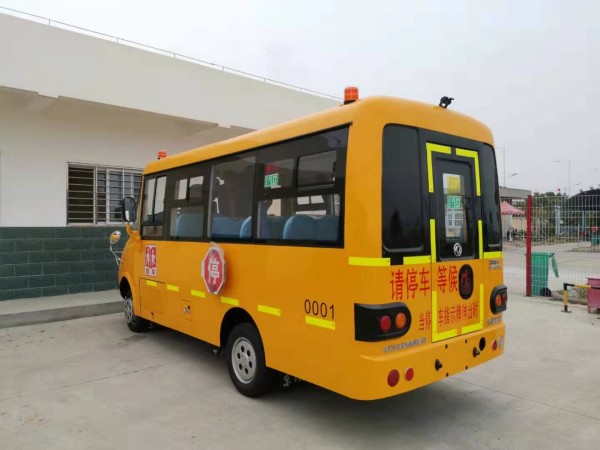 東風(fēng)19座幼兒園 后左面圖