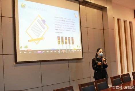 禹州市車管所為全市校車及其駕駛?cè)碎_啟綠色通道