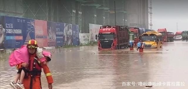 雨天校車更需要注意安全! 雨天校車更需要注意安全!