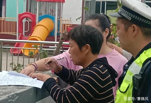 許昌建安交警嚴查嚴整轄區“黑校車”