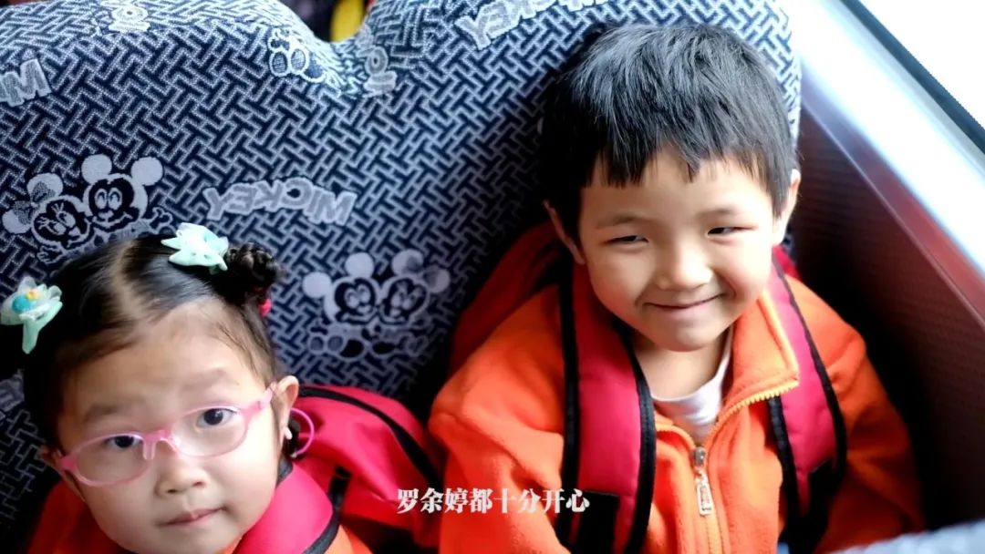 四川廣安引進46輛校車“解決農村幼兒入園乘車難”問題 四川廣安引進46輛校車“解決農村幼兒入園乘車難”問題