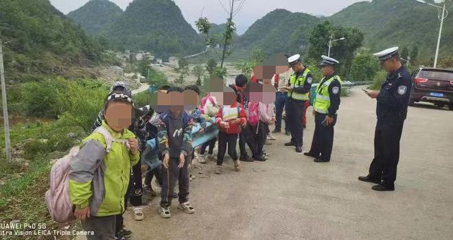 “黑校車”嚴重超員，2人被判刑！