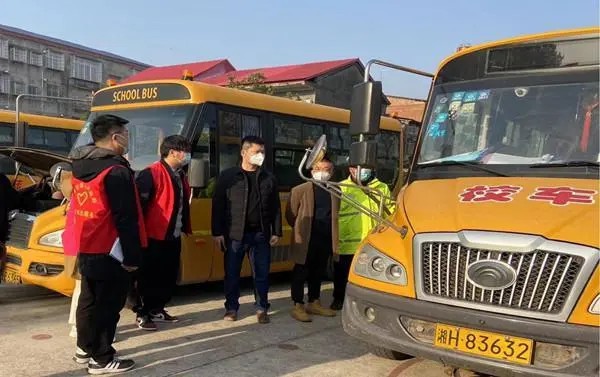 武圣宮鎮：筑牢校車安全防線，護航學生上學路