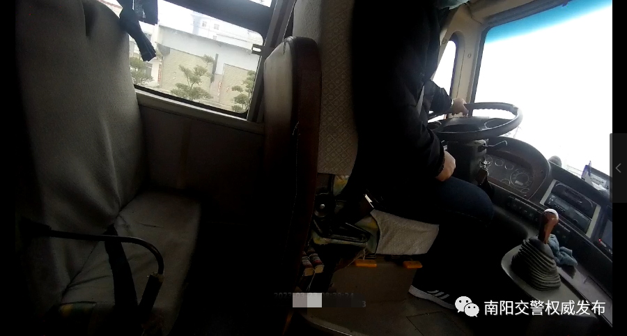 【文明交通·違法曝光】不合規校車，坐不得！