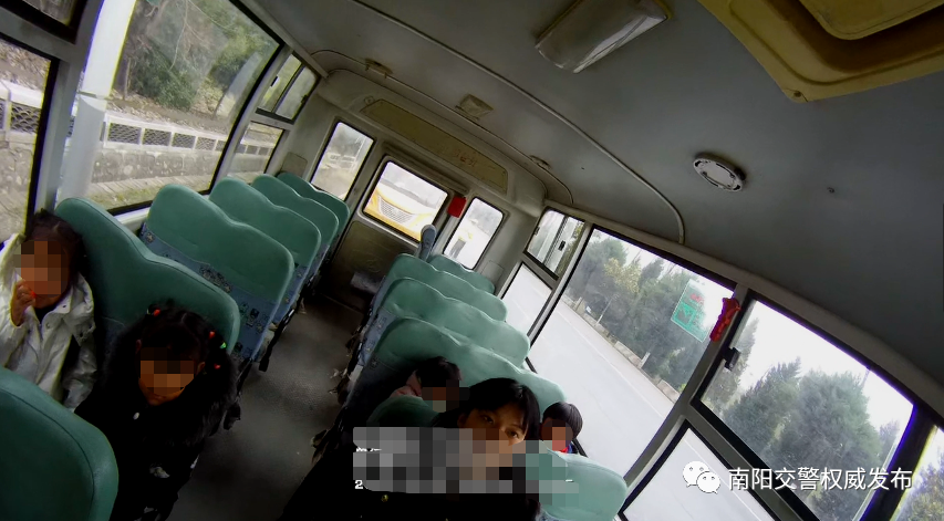 【文明交通·違法曝光】不合規校車，坐不得！