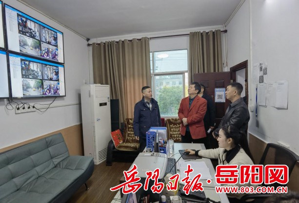 臨湘市:全力守護校車安全 臨湘市:全力守護校車安全