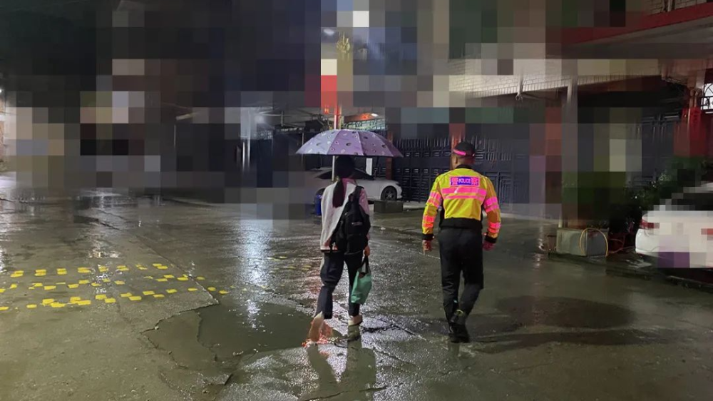 注意!別讓孩子坐這種車! 注意!別讓孩子坐這種車!