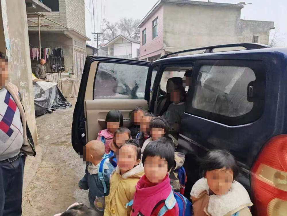 注意!別讓孩子坐這種車! 注意!別讓孩子坐這種車!