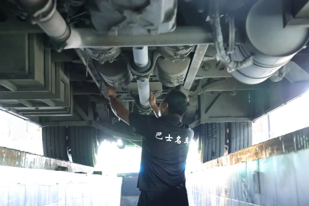 校車“大體檢” ,守護(hù)平安上學(xué)路 校車“大體檢” ,守護(hù)平安上學(xué)路