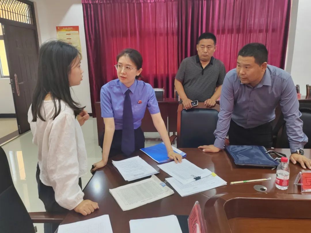 經(jīng)開區(qū)開展校車安全專項(xiàng)督導(dǎo)檢查/ 圖片