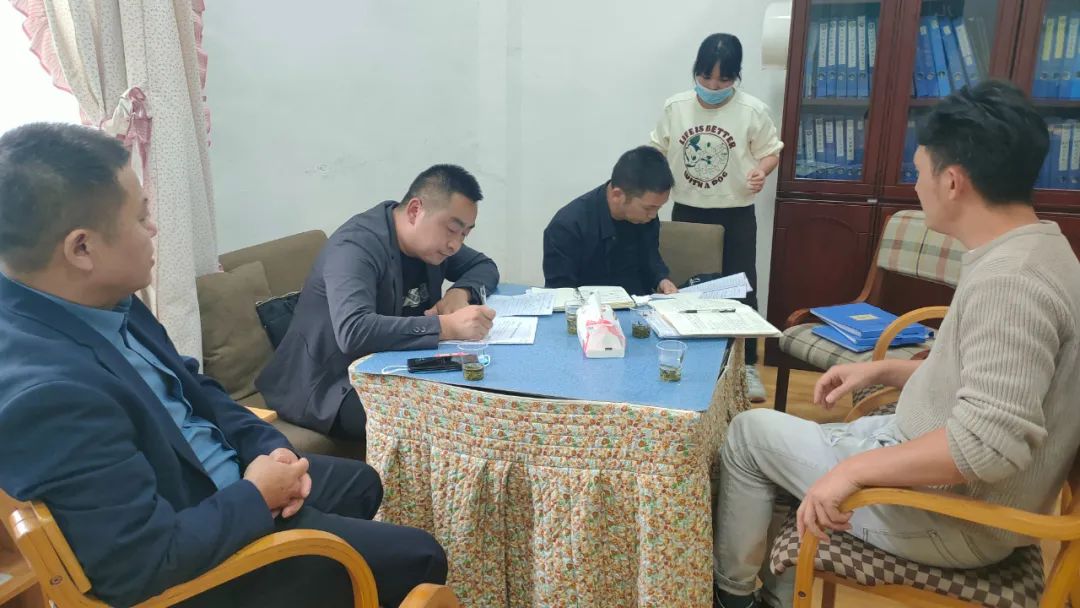 強(qiáng)化校車安全管理培訓(xùn),讓校車“跑”得更安全 | 夏季交通安全整治 圖片