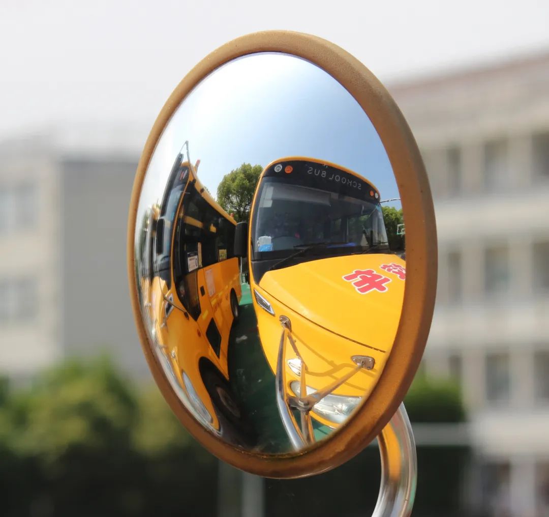 嵊州長運:守護未來,長運校車安全演練 嵊州長運:守護未來,長運校車安全演練