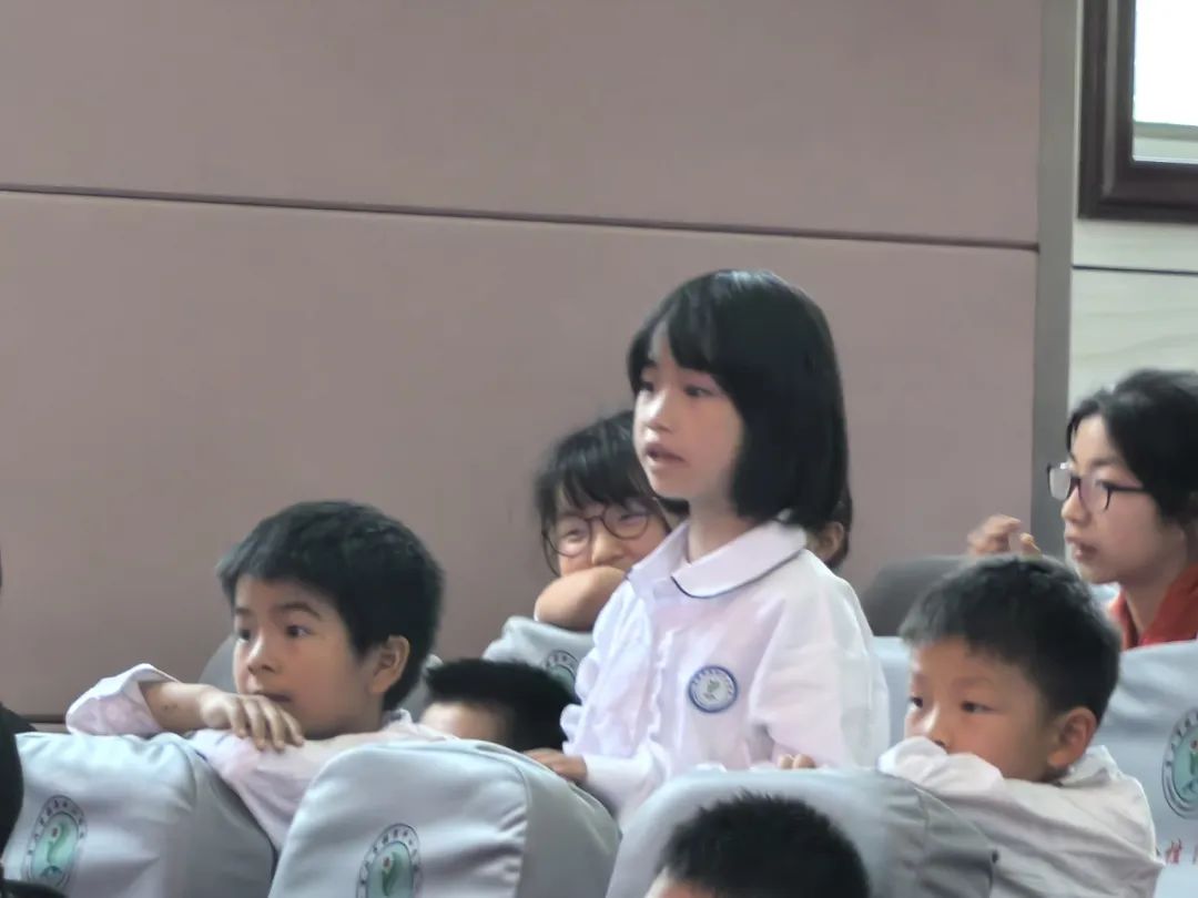 護(hù)航學(xué)生“出行路”——張澤中小學(xué)校開展校車應(yīng)急疏散演練