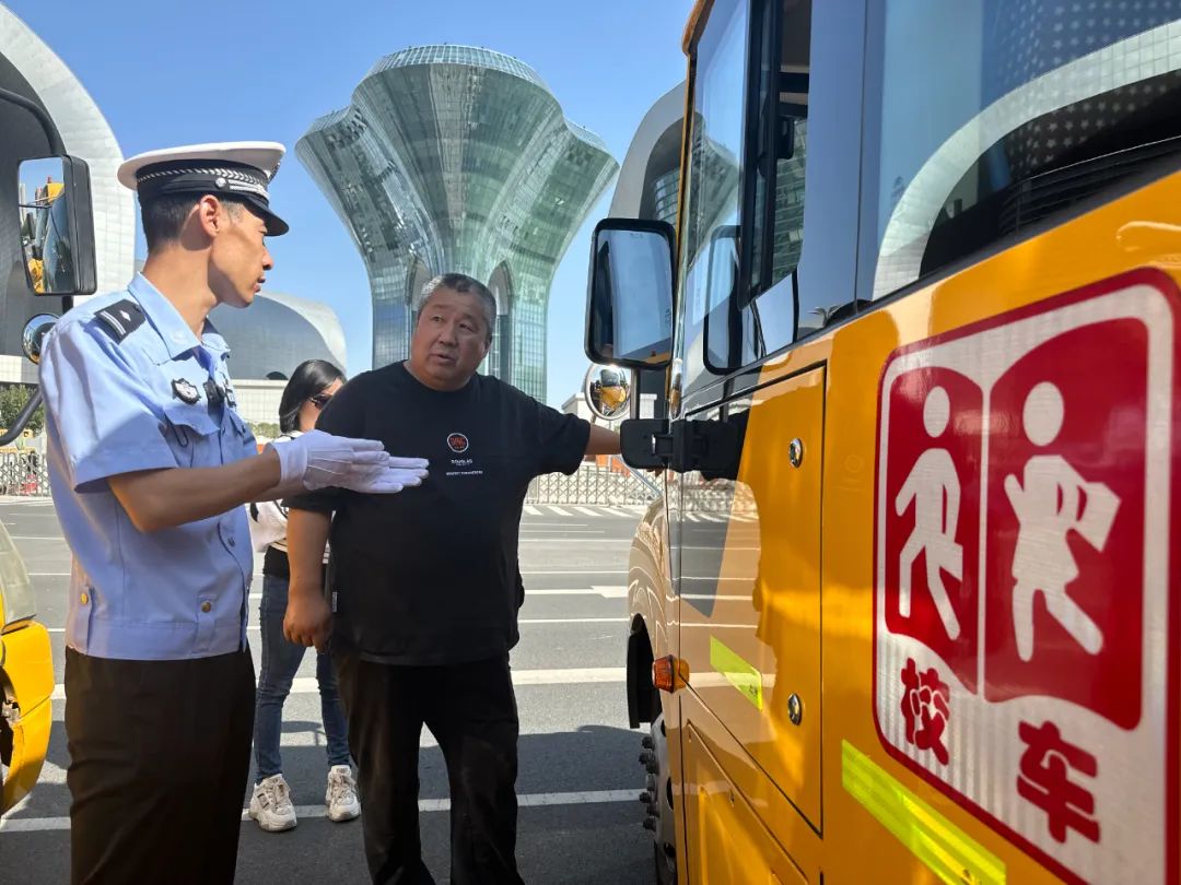 強(qiáng)化校車安全“大檢查”,擰緊校車出行“安全閥”|護(hù)航開學(xué)季 圖片