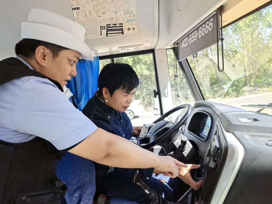 強(qiáng)化校車安全“大檢查”,擰緊校車出行“安全閥”|護(hù)航開學(xué)季 圖片