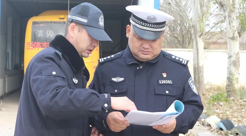 擰緊校車“安全閥” 筑牢學生“平安路” 圖片