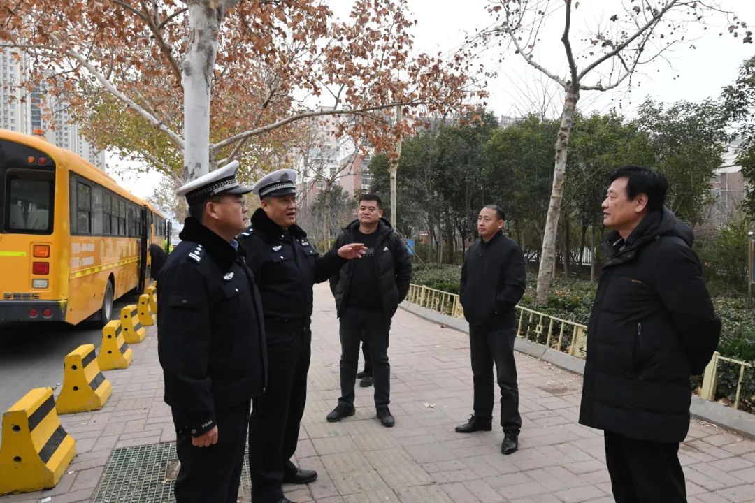 冬季行動:強化校車安全檢查 擰緊校車出行“安全閥” 圖片