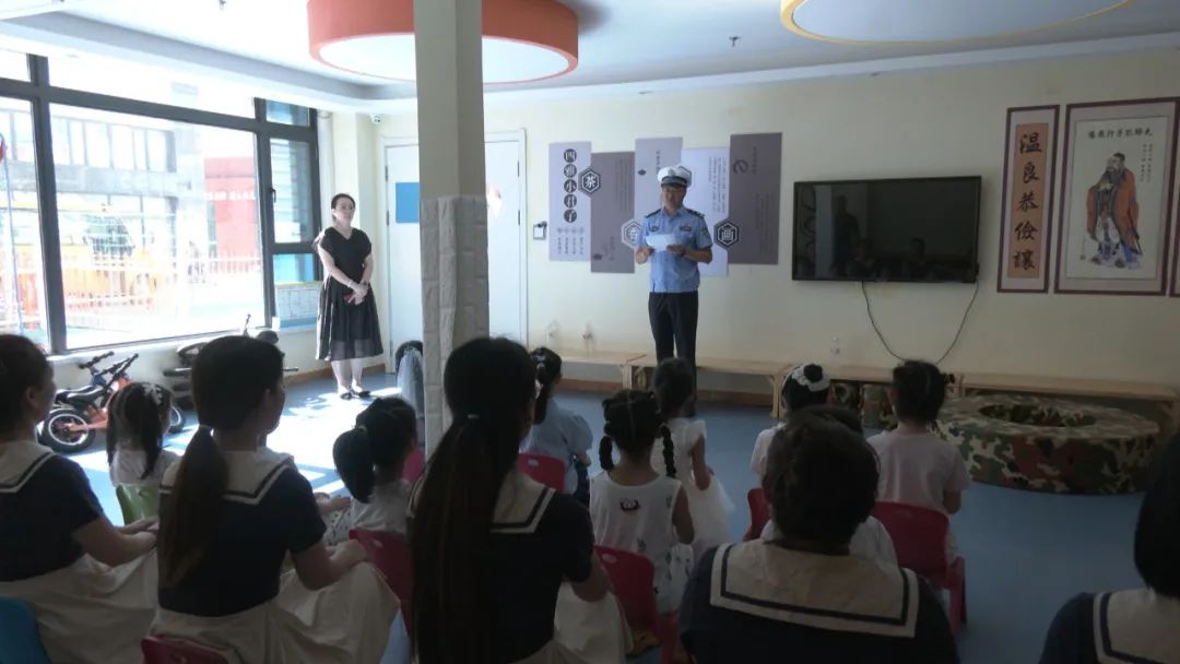 筑平安基 促快發展 | 北安市開展校車應急疏散演練活動 圖片