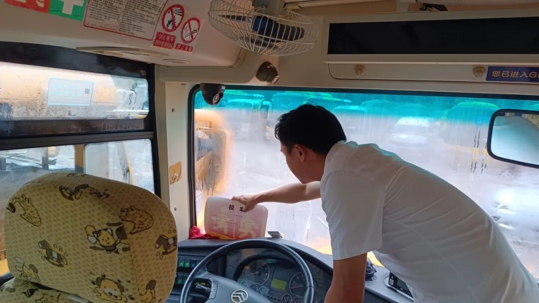 開學倒計時！三水運發開展校車安全檢查，護航學生平安“上學路”