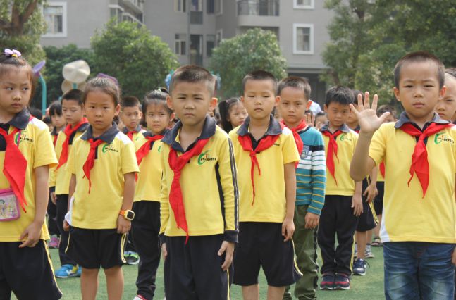 參加演練的小朋友