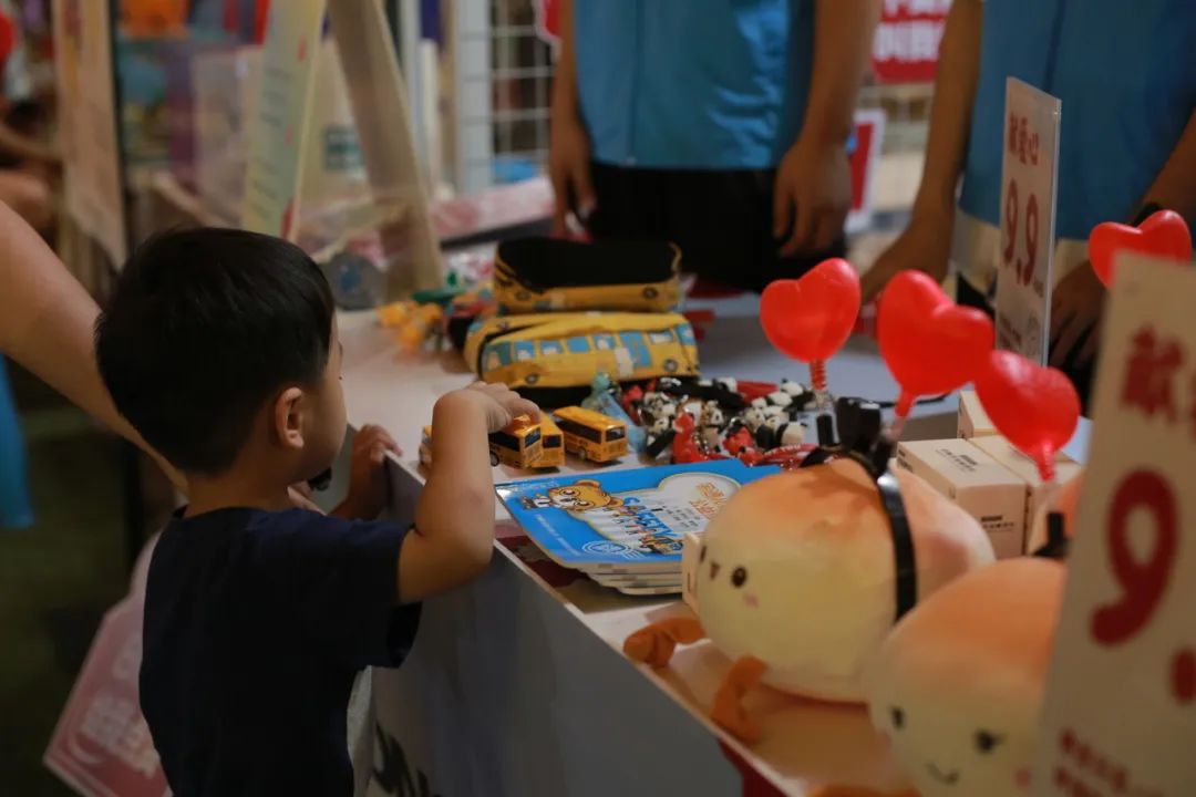 影響600+萬人,99公益日宇通用愛心守護孩子平安路途! 影響600+萬人,99公益日宇通用愛心守護孩子平安路途!